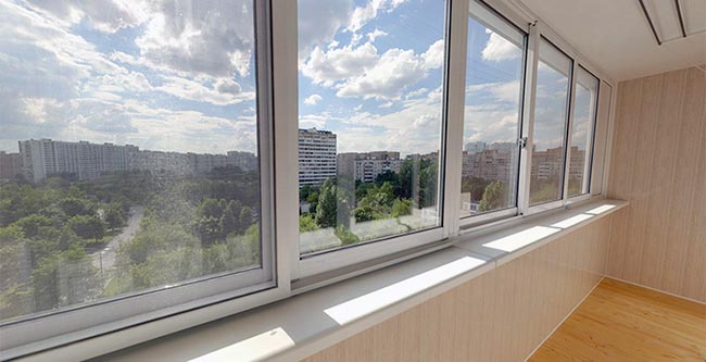 Сколько стоит застеклить балкон 6 метров: остекление пластиком Сергиев Посад