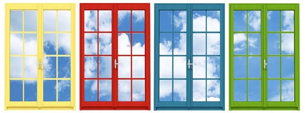 Как подобрать подходящие цветные окна для своего дома
